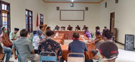 Rapat Koordinasi Pembangunan Desa antara Pemerintah Desa dan Lembaga-Lembaga Desa
